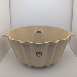 Vintage LittonWare Microwave Cookware Bundt Cake Pan 4 Quart Deep P/N 39285